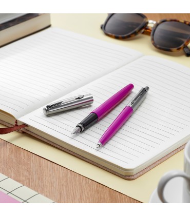 Parker Jotter Originals stylo bille | finition magenta classique | pointe moyenne | encre bleu | sous blister recyclable